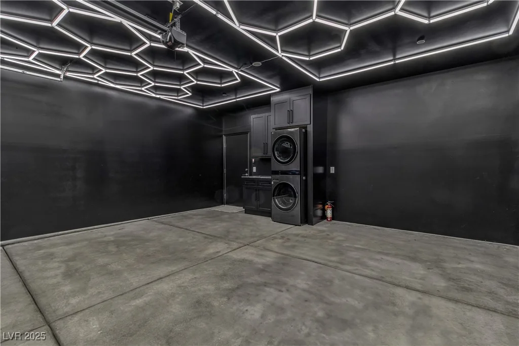 600 Carriage Hill, Las Vegas, NV 89138