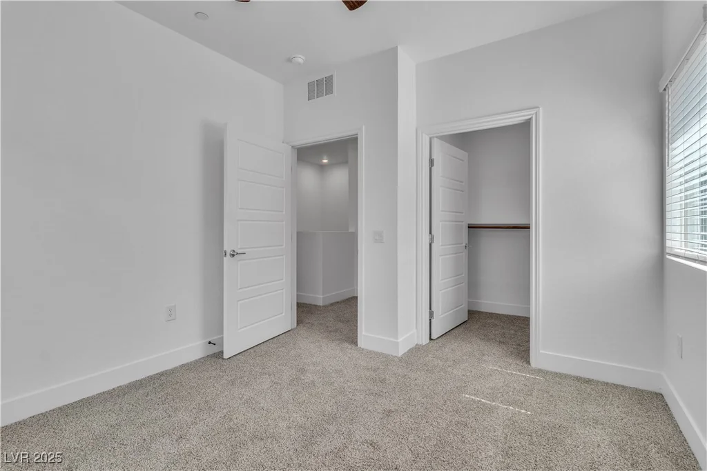 600 Carriage Hill, Las Vegas, NV 89138