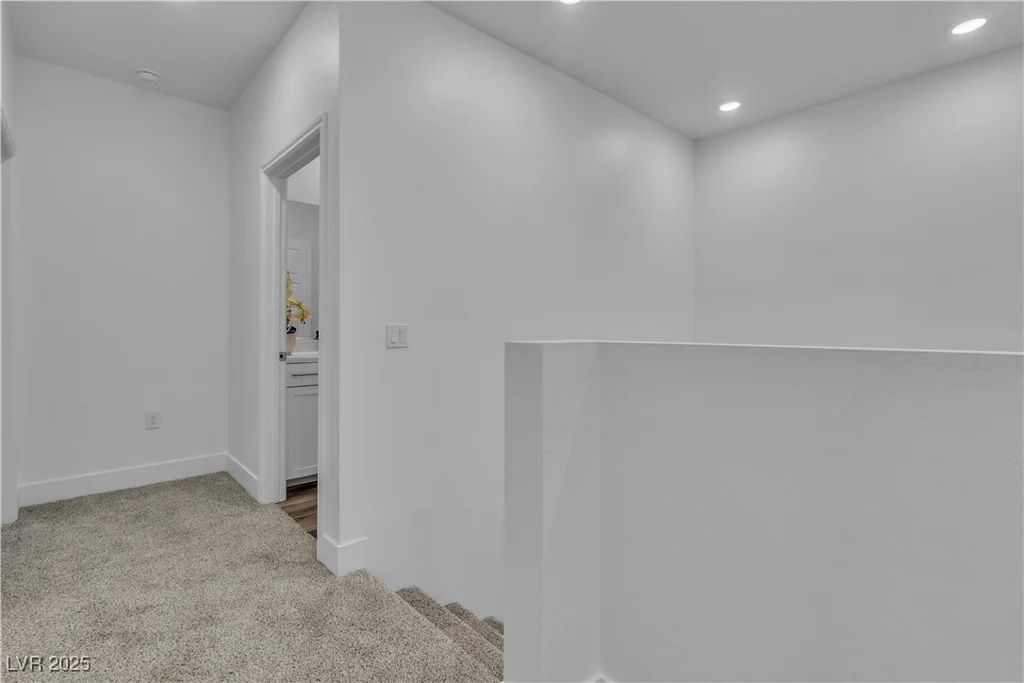 600 Carriage Hill, Las Vegas, NV 89138