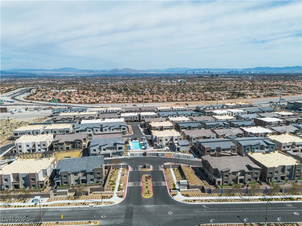 600 Carriage Hill, Las Vegas, NV 89138