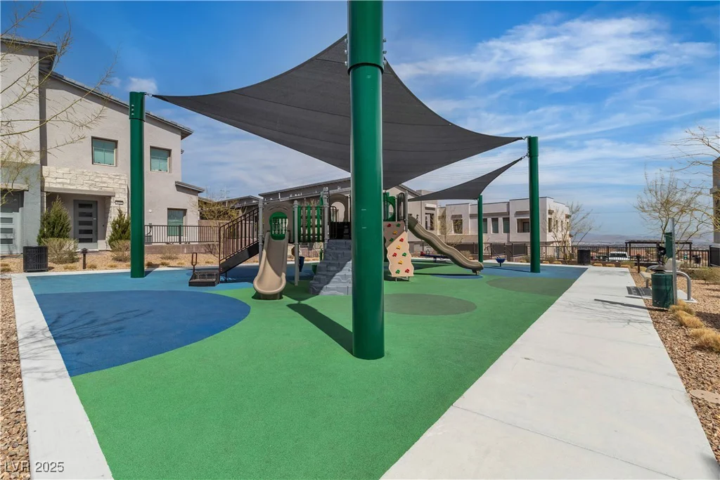 600 Carriage Hill, Las Vegas, NV 89138
