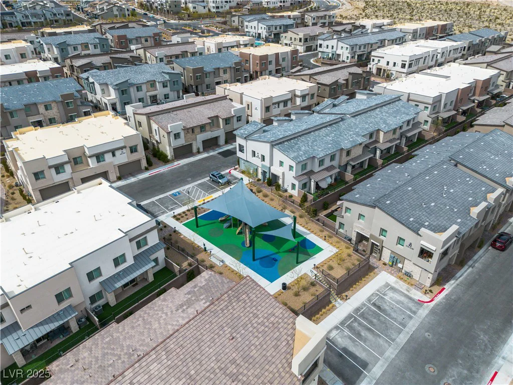 600 Carriage Hill, Las Vegas, NV 89138