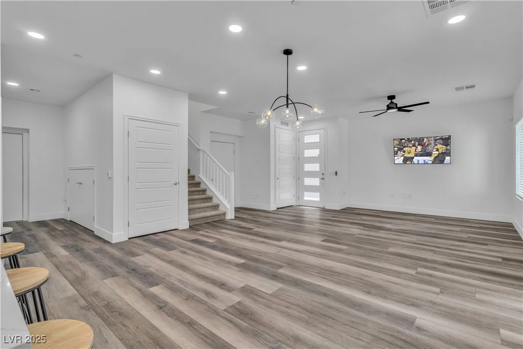 600 Carriage Hill, Las Vegas, NV 89138