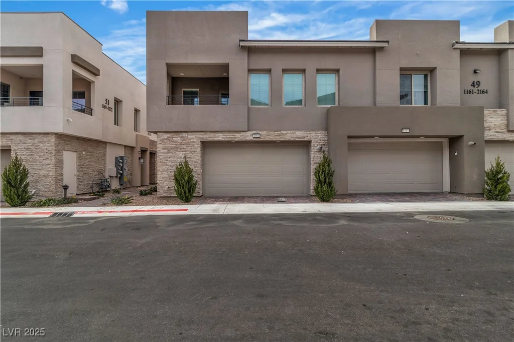 600 Carriage Hill, Las Vegas, NV 89138