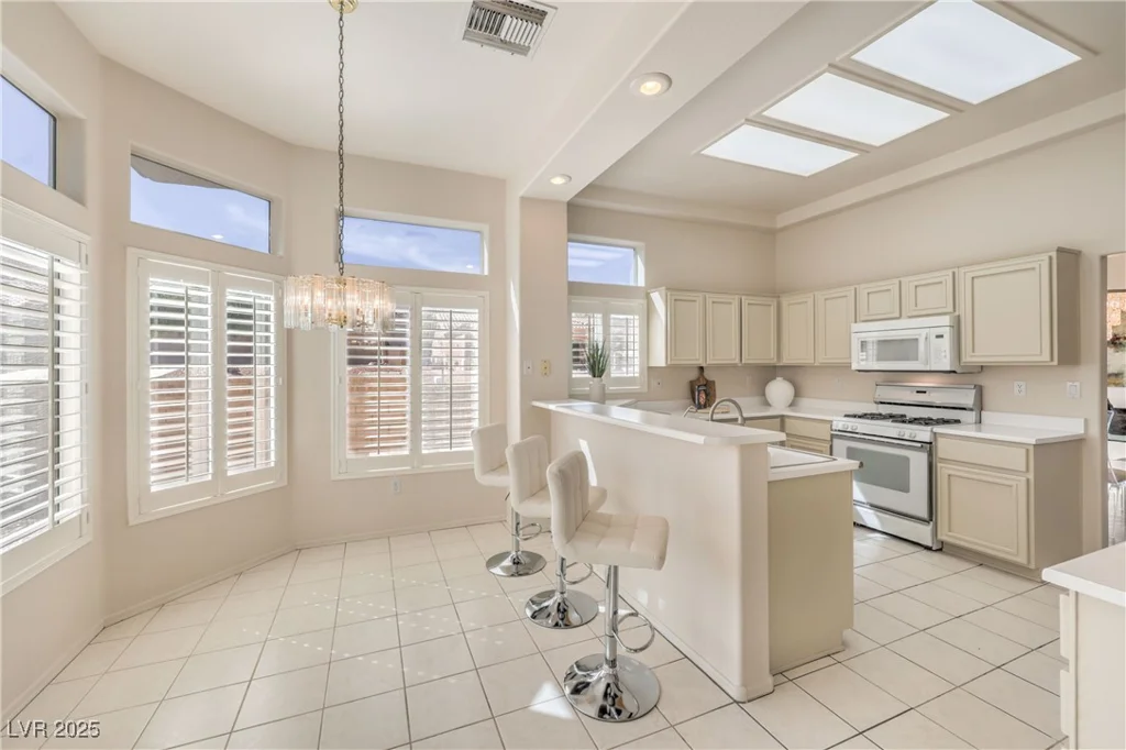 10057 Bundella, Las Vegas, NV 89134