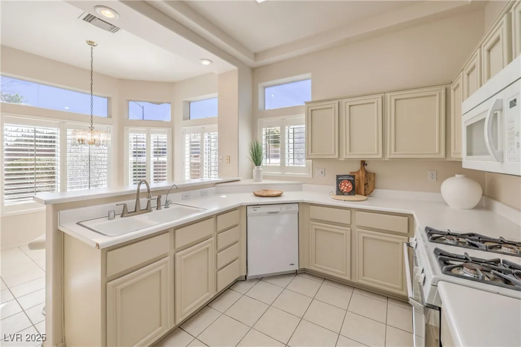 10057 Bundella, Las Vegas, NV 89134