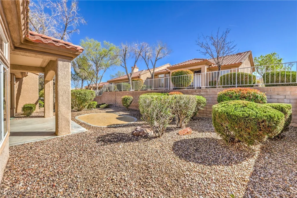 10057 Bundella, Las Vegas, NV 89134