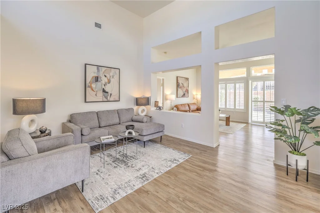 10057 Bundella, Las Vegas, NV 89134