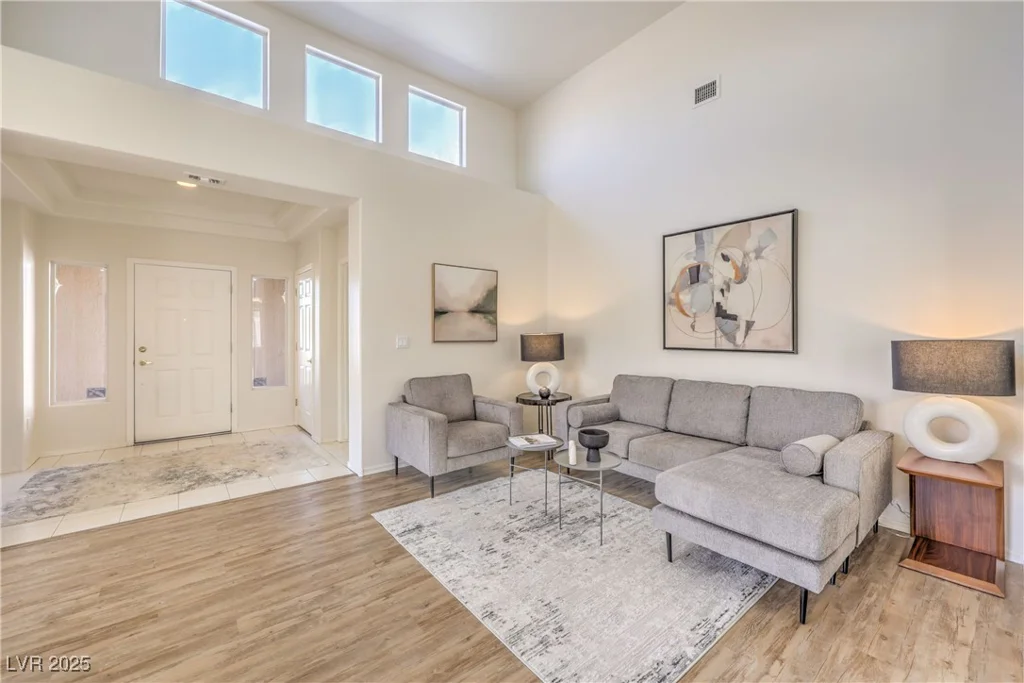 10057 Bundella, Las Vegas, NV 89134
