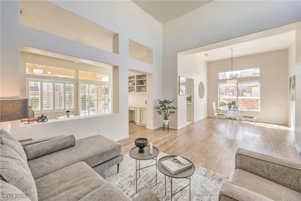 10057 Bundella, Las Vegas, NV 89134
