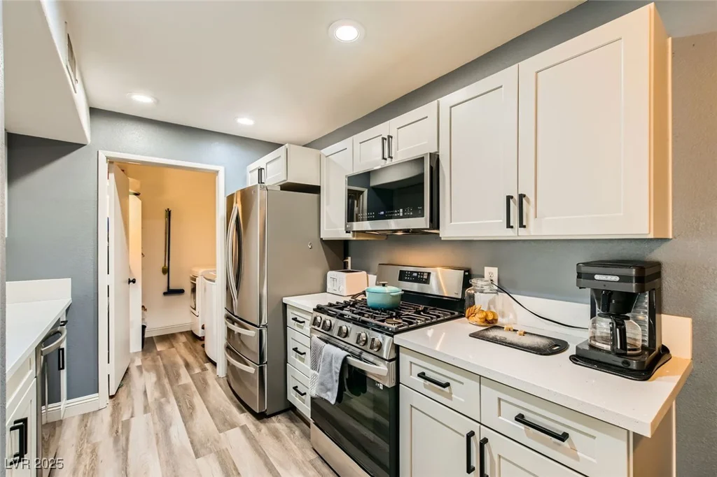 950 Seven Hills, Henderson, NV 89052