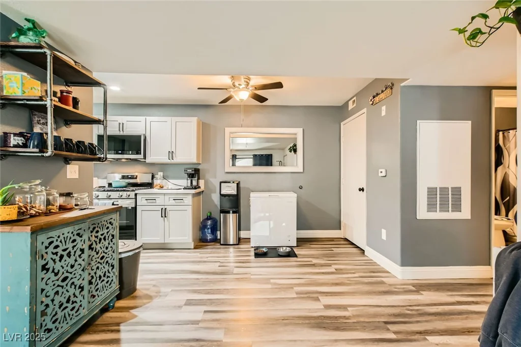 950 Seven Hills, Henderson, NV 89052