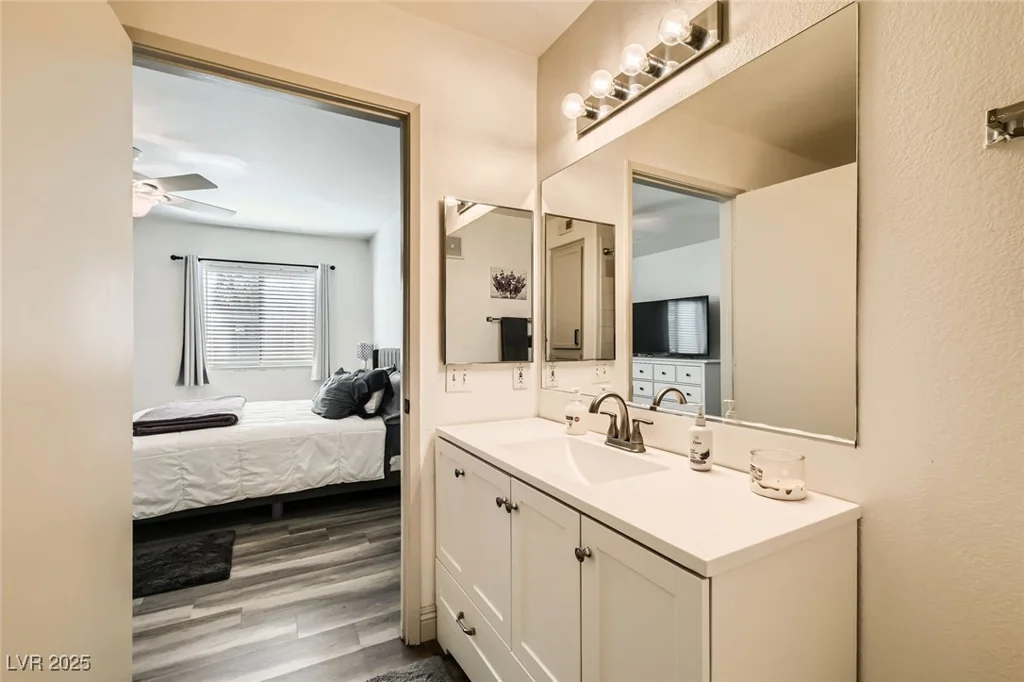 950 Seven Hills, Henderson, NV 89052