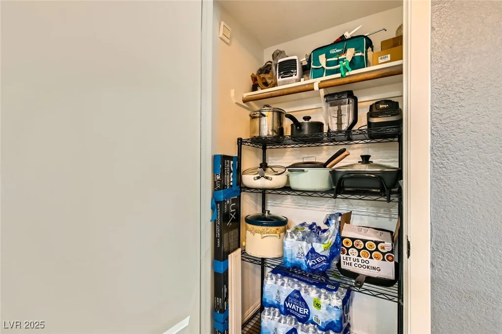 950 Seven Hills, Henderson, NV 89052