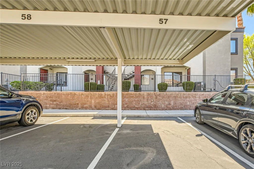 950 Seven Hills, Henderson, NV 89052
