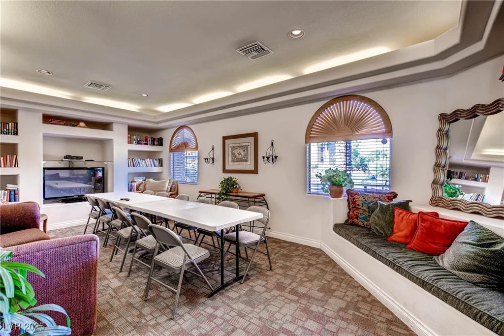 950 Seven Hills, Henderson, NV 89052
