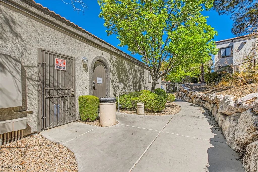 950 Seven Hills, Henderson, NV 89052