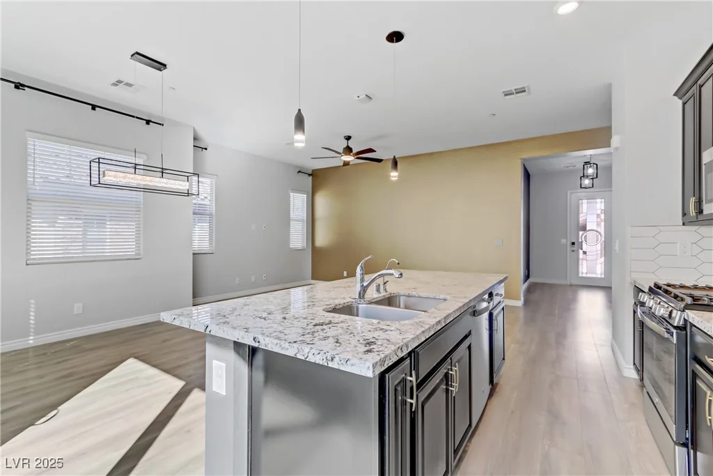 783 Hibiscuss Blossom, Henderson, NV 89011