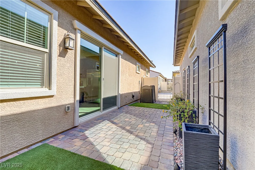 783 Hibiscuss Blossom, Henderson, NV 89011