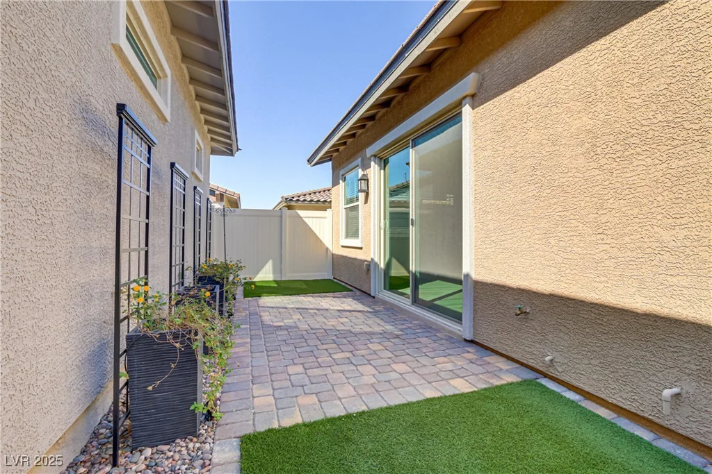 783 Hibiscuss Blossom, Henderson, NV 89011