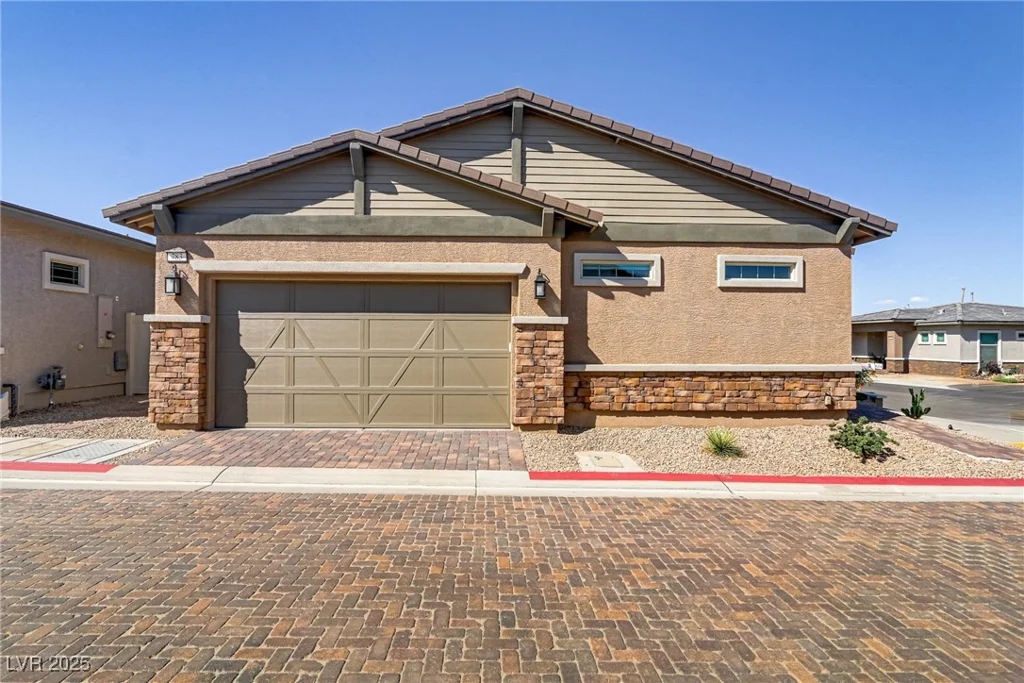 783 Hibiscuss Blossom, Henderson, NV 89011