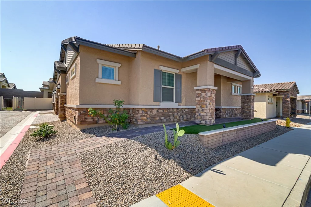 783 Hibiscuss Blossom, Henderson, NV 89011