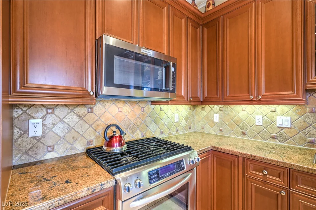 10 Via Visione, Henderson, NV 89011