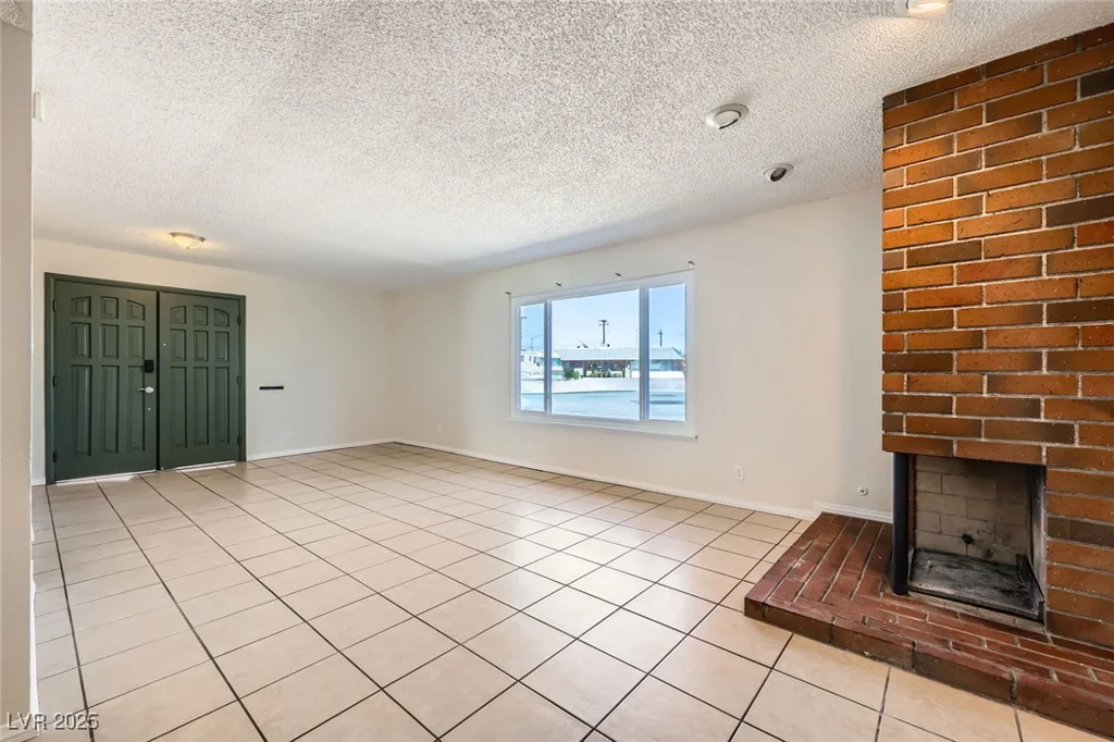 3577 Wayne, Las Vegas, NV 89121