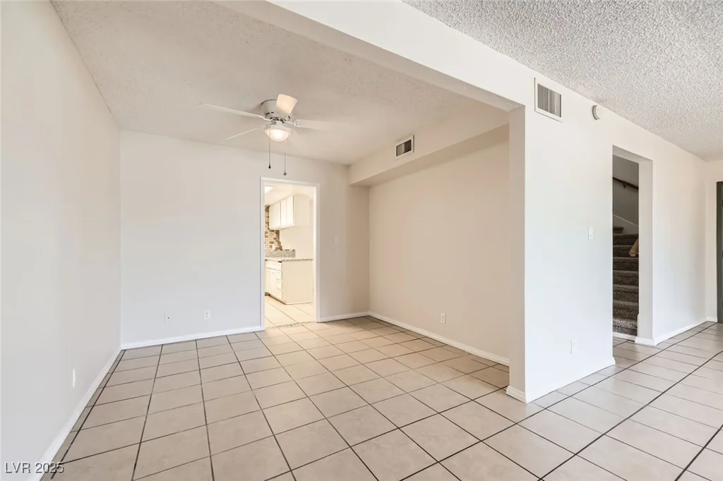 3577 Wayne, Las Vegas, NV 89121