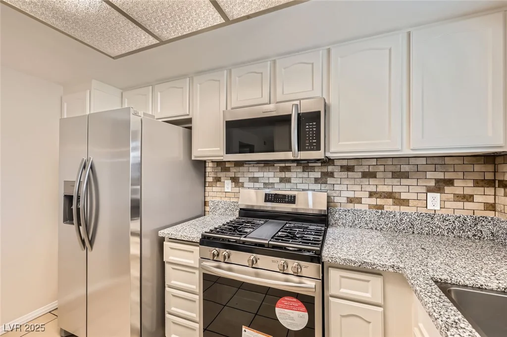 3577 Wayne, Las Vegas, NV 89121