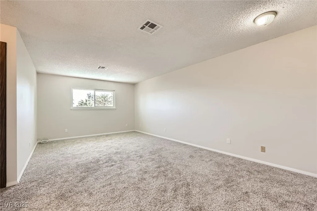 3577 Wayne, Las Vegas, NV 89121