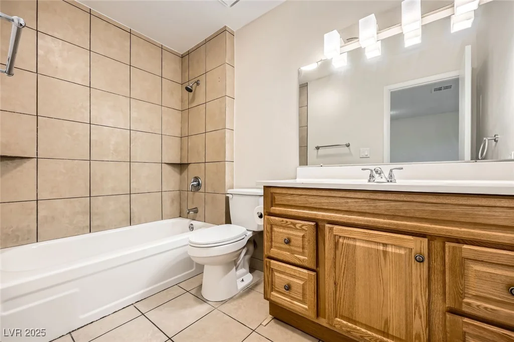 3577 Wayne, Las Vegas, NV 89121