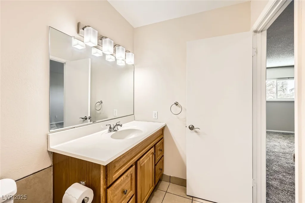 3577 Wayne, Las Vegas, NV 89121