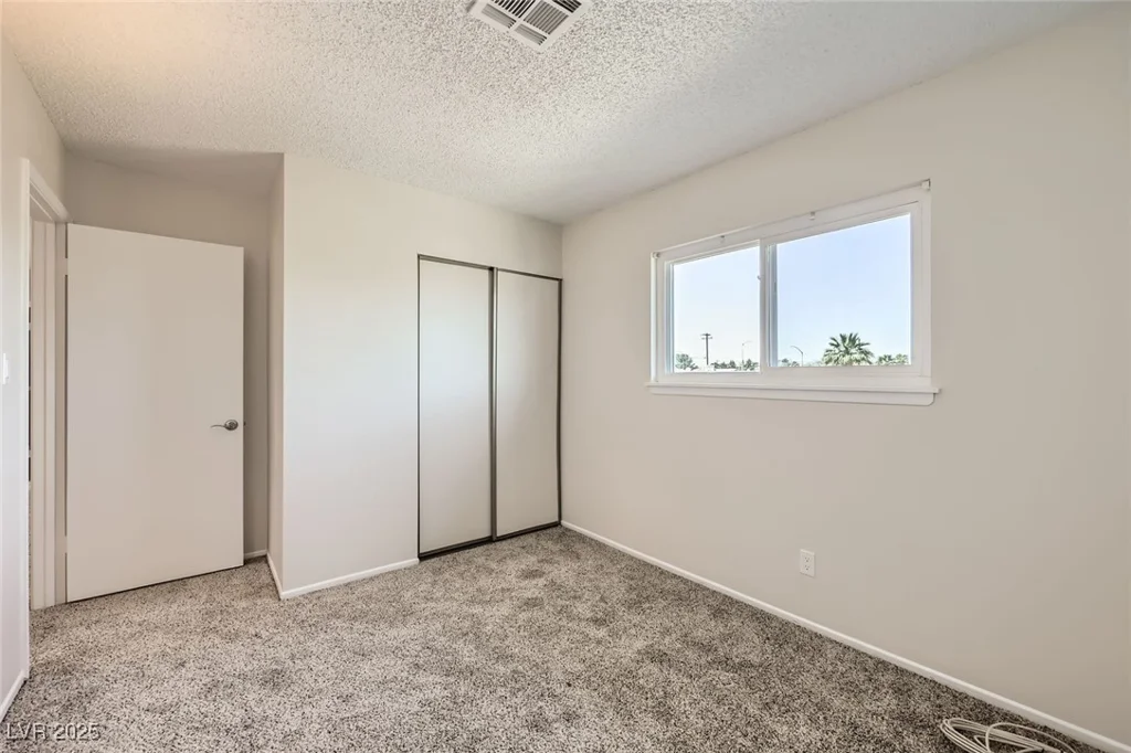 3577 Wayne, Las Vegas, NV 89121