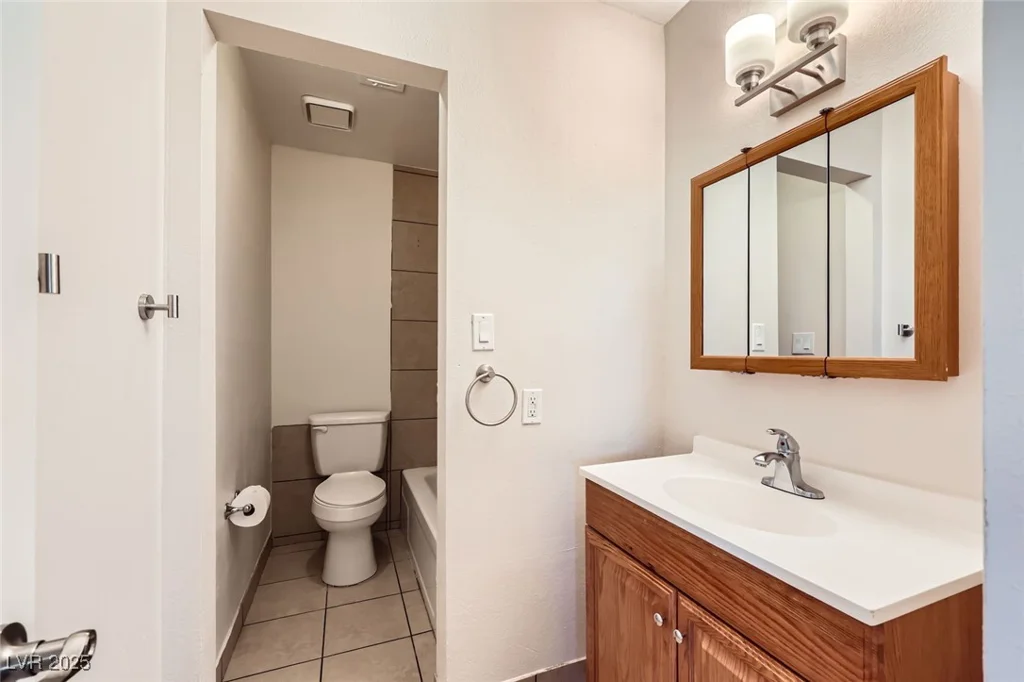 3577 Wayne, Las Vegas, NV 89121