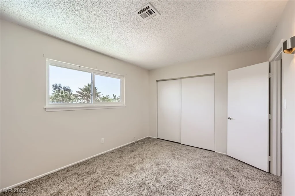 3577 Wayne, Las Vegas, NV 89121