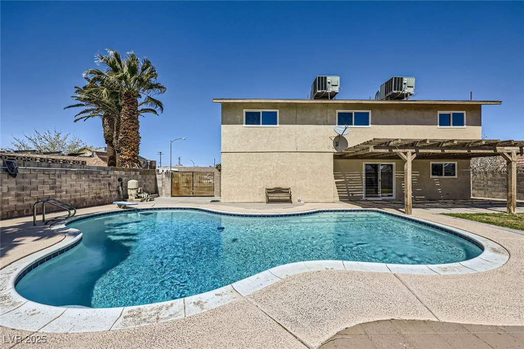3577 Wayne, Las Vegas, NV 89121
