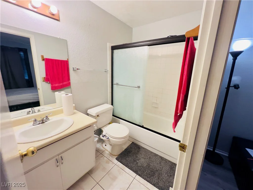 6750 Del Rey, Las Vegas, NV 89146