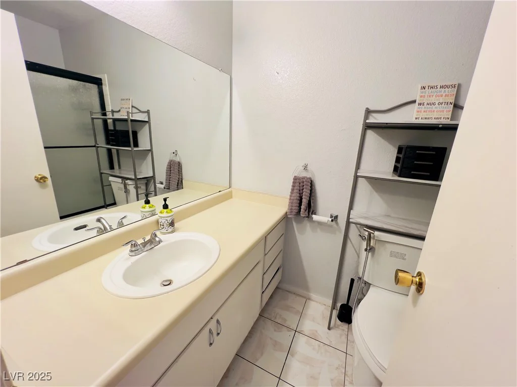 6750 Del Rey, Las Vegas, NV 89146