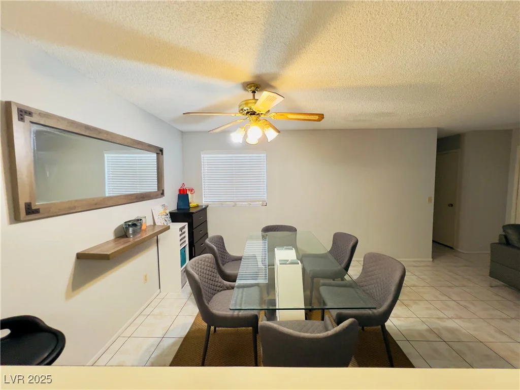 6750 Del Rey, Las Vegas, NV 89146