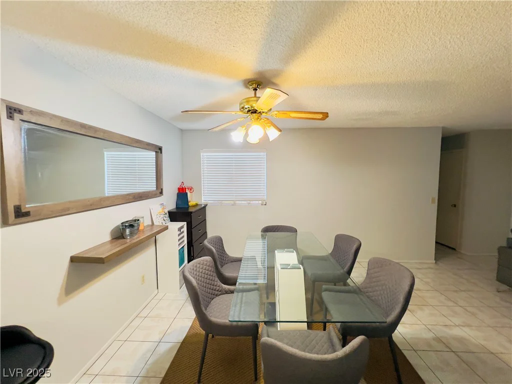 6750 Del Rey, Las Vegas, NV 89146