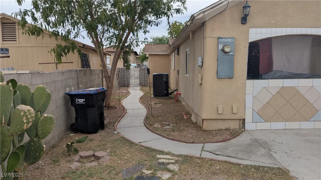 1910 Hoover, North Las Vegas, NV 89030