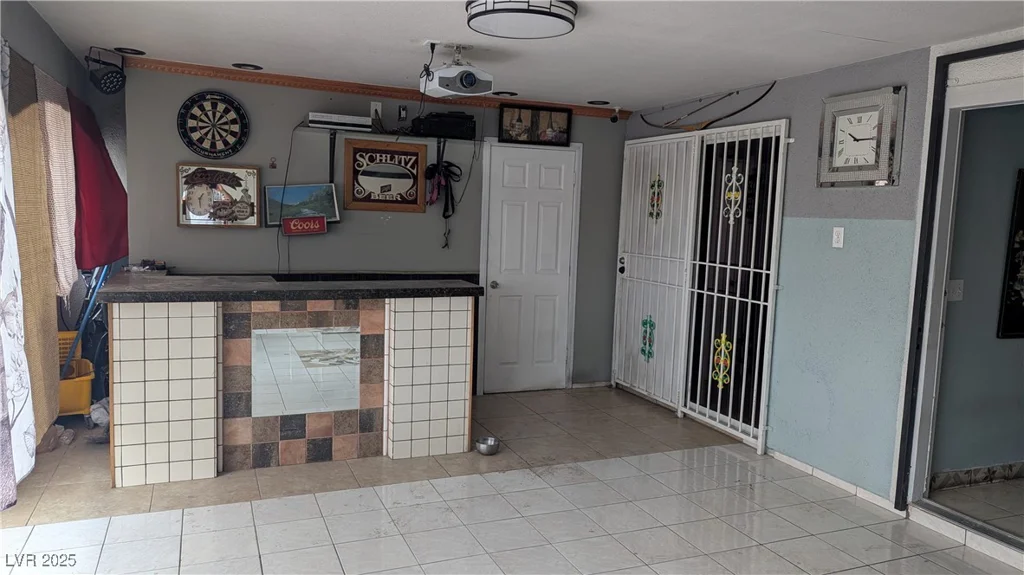 1910 Hoover, North Las Vegas, NV 89030