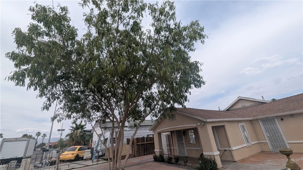 1910 Hoover, North Las Vegas, NV 89030
