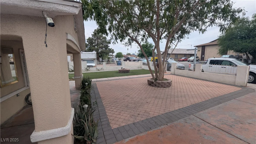 1910 Hoover, North Las Vegas, NV 89030