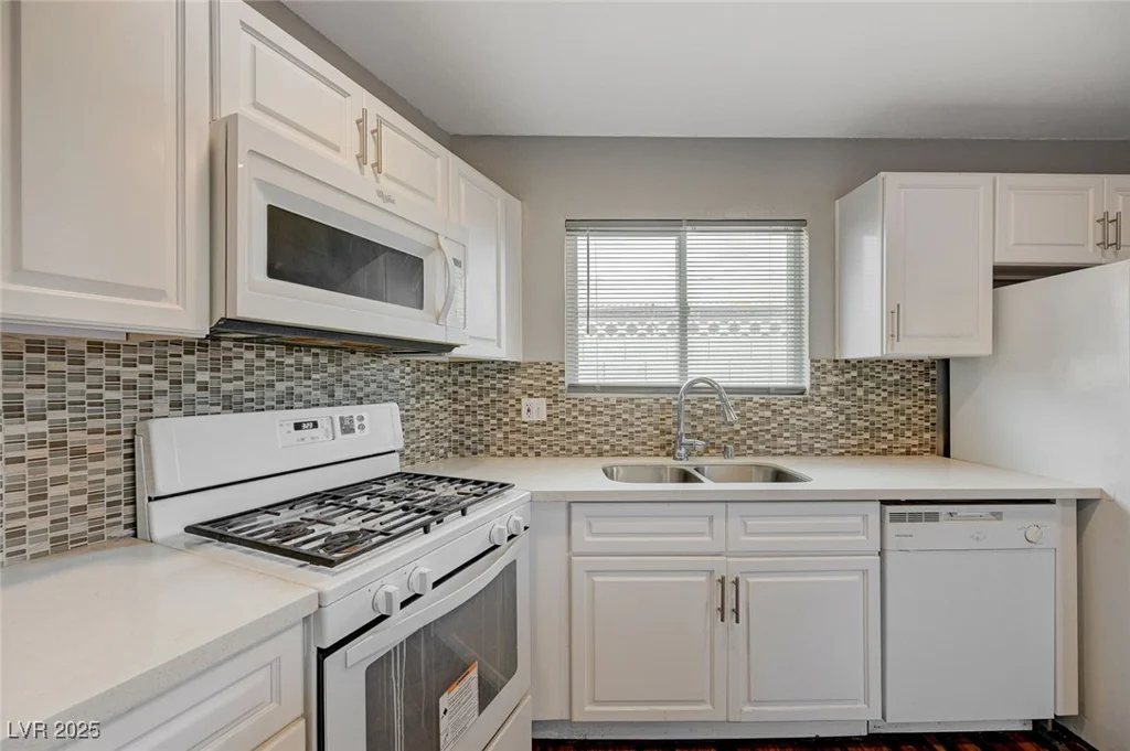 5065 Atherton, Las Vegas, NV 89120