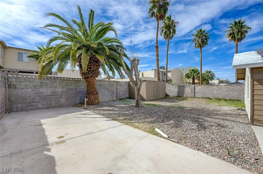 5065 Atherton, Las Vegas, NV 89120