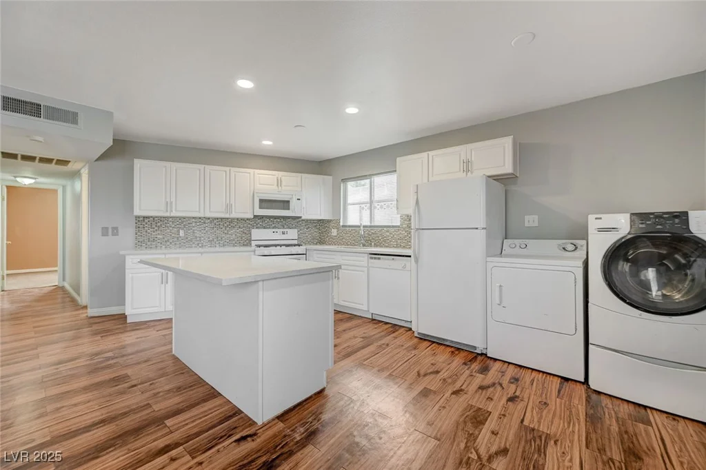 5065 Atherton, Las Vegas, NV 89120