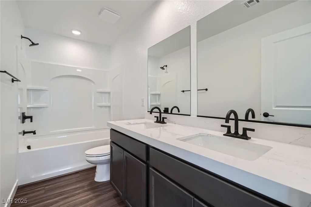 9825 Lost Horse, Las Vegas, NV 89178