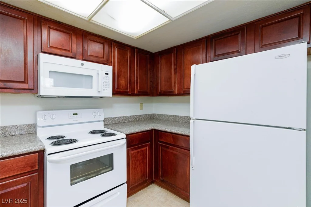 1212 Bass, Henderson, NV 89014